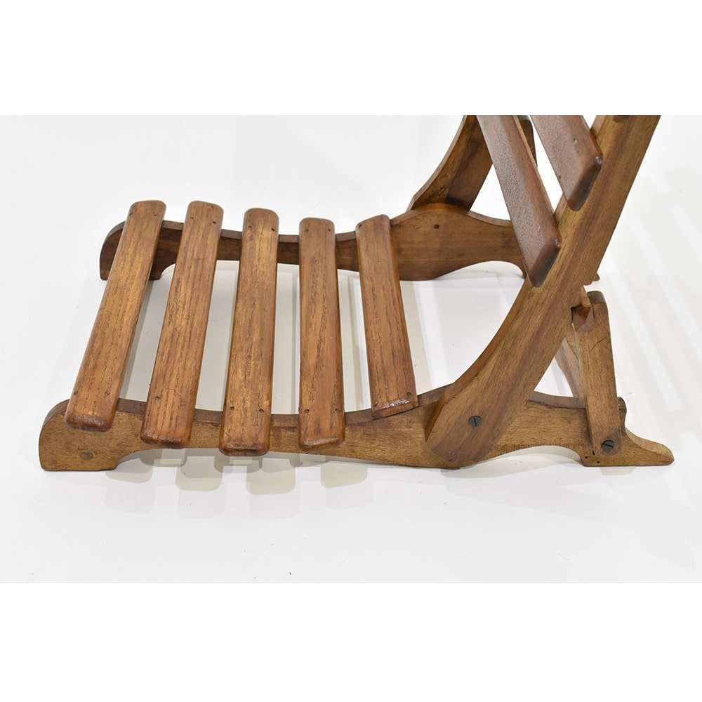 Sed29 1a folding wooden beach chair early XX century.jpg